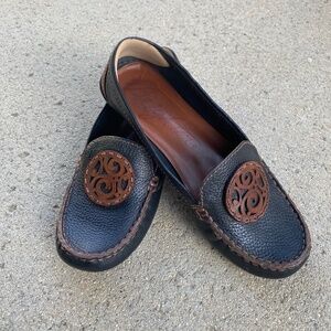 BRIGHTON Native Black & Brown Leather Flats Loafers - Size 6